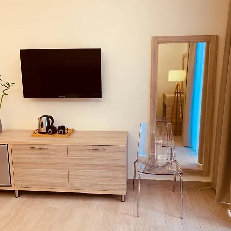 아파트 Elko Apartments & Rooms