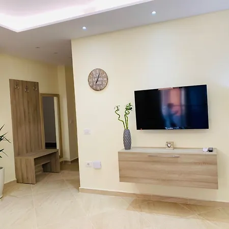 Elko Apartments & Rooms *