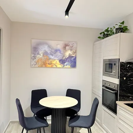 Elko Apartments & Rooms 골렘